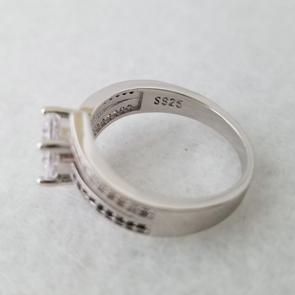 Sterling Silver Black Spinel Ring - Picture 6 of 8